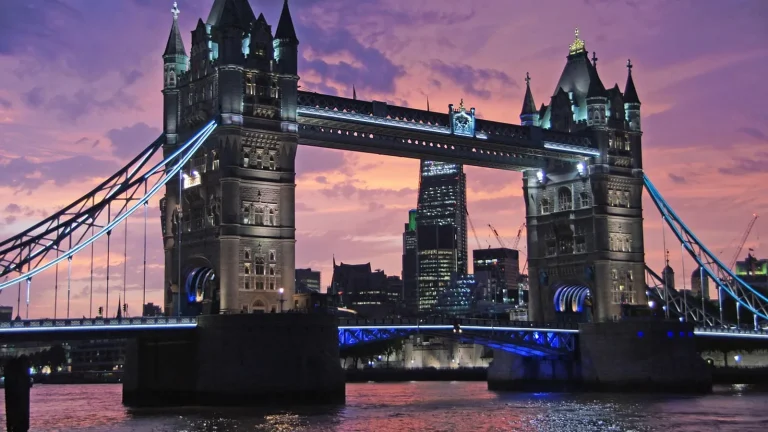 visuel principal sur Cambridge depuis Londres