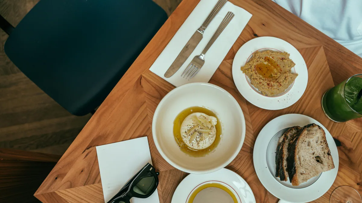 Table de restaurant à Londres pendant un court séjour