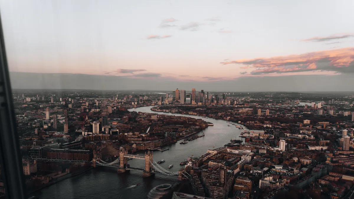 visuel secondaire sur Helicoptere Londres