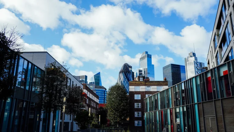 visuel principal sur Quartier affaires Londres