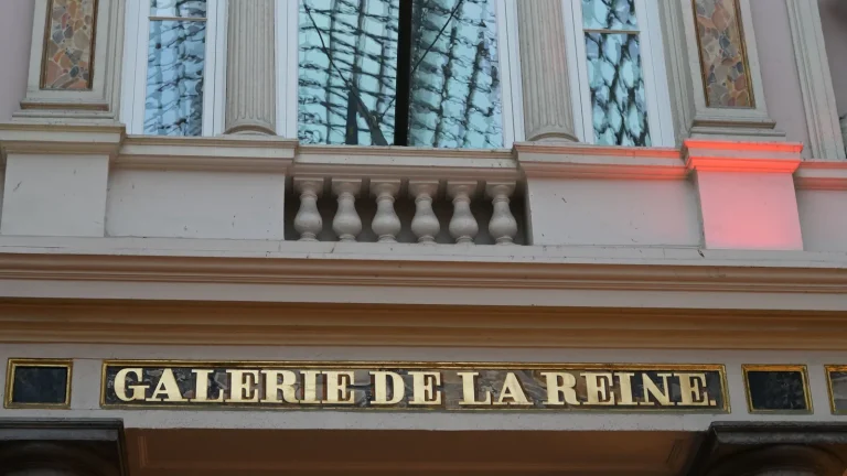 visuel principal sur Relève de la garde Londres