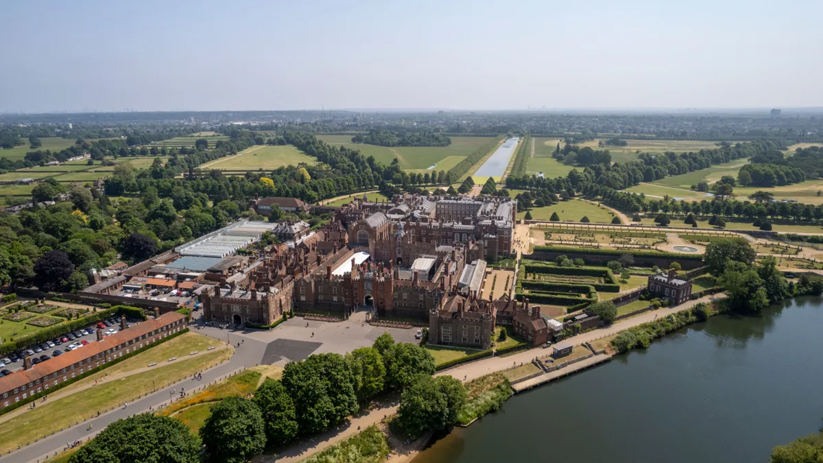 Vue de Londres pour Hampton Court depuis Londres