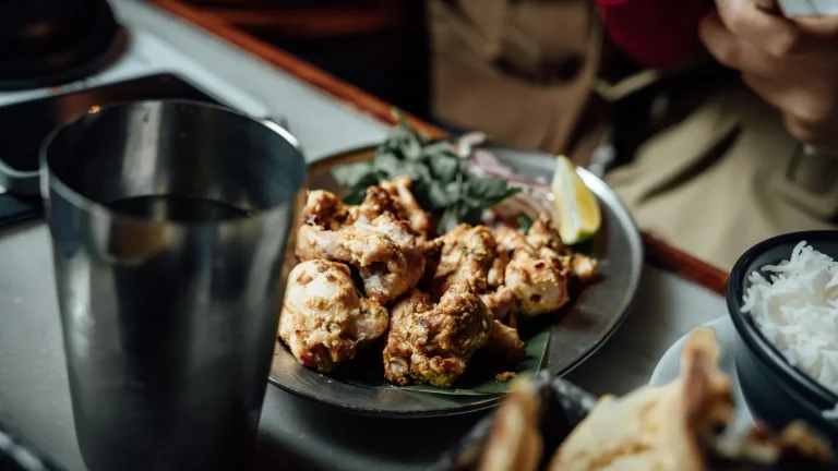 Scène de restaurant ou marché alimentaire à Londres pour Sunday roast Londres